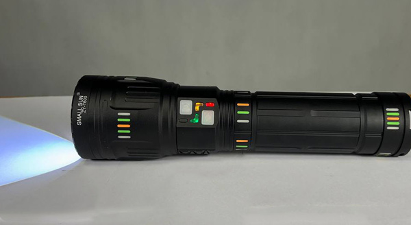 چراغ قوه اسمال ﺳﺎن ZY-T600